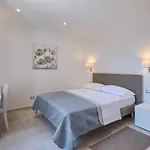 Mare Apartment